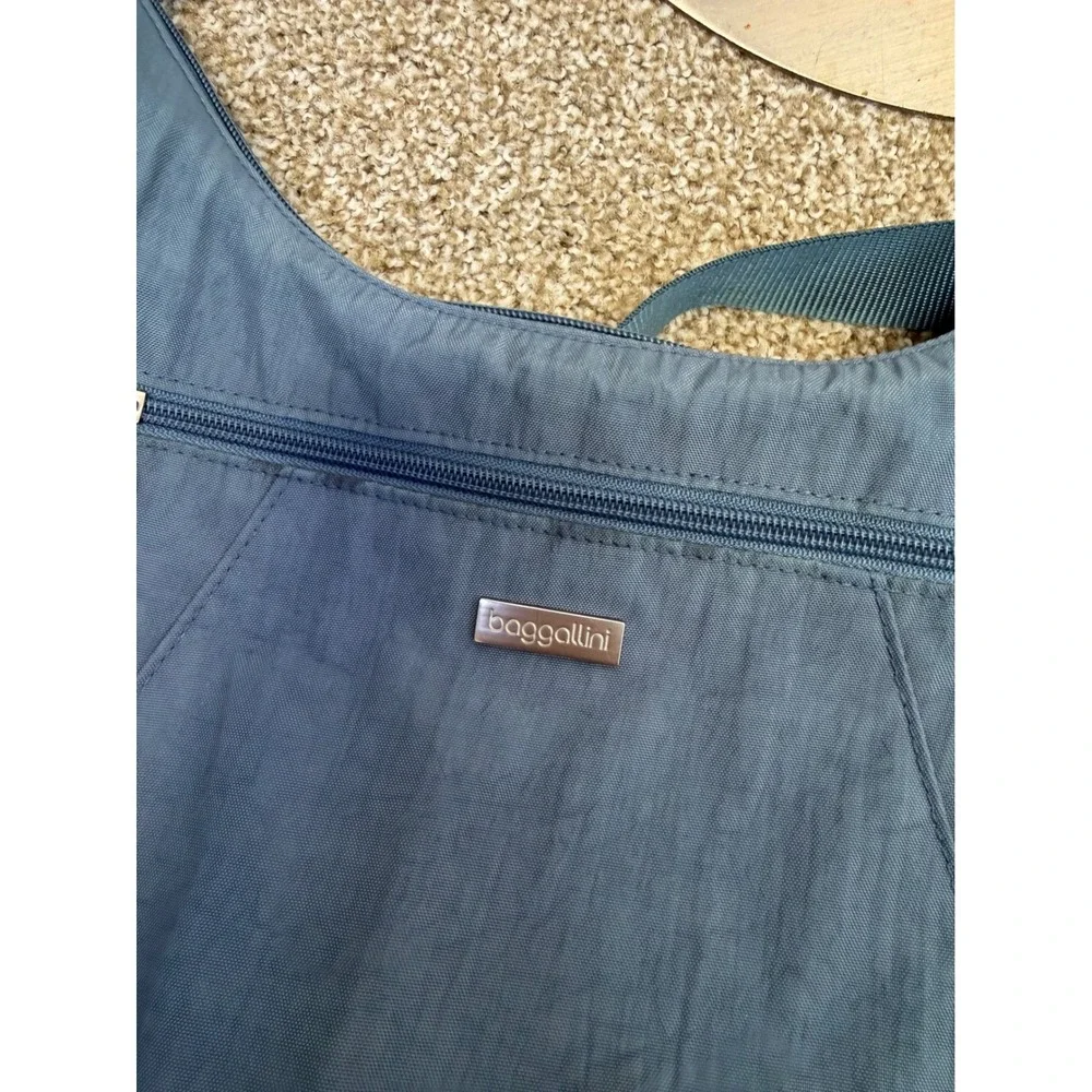 Baggalini Blue Nylon Hobo Crossbody Adjustable Strap Waterproof Outdoors